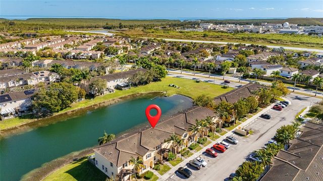 9011 SW 227th St 7, Cutler Bay, FL 33190