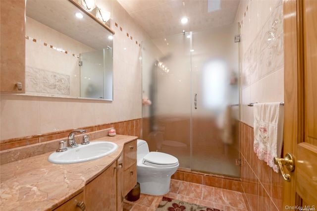 65-24 Ellwell Crescent, Rego Park, NY 11374