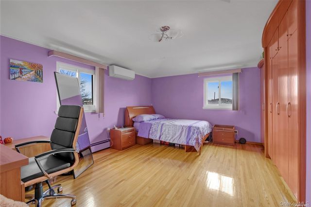 65-24 Ellwell Crescent, Rego Park, NY 11374
