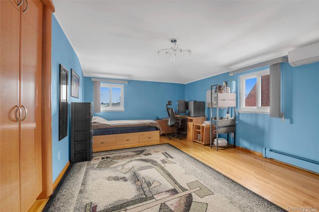 65-24 Ellwell Crescent, Rego Park, NY 11374