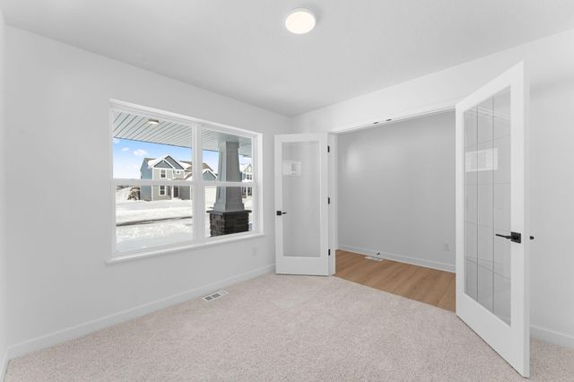 1905 Dogwood Court, Carver, MN 55315