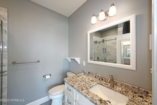 9 Sea Drift Avenue, Highlands, NJ 07732