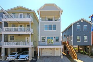 9 Sea Drift Avenue, Highlands, NJ 07732