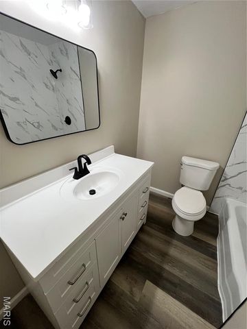 2010 Cordoba Drive, Florissant, MO 63033