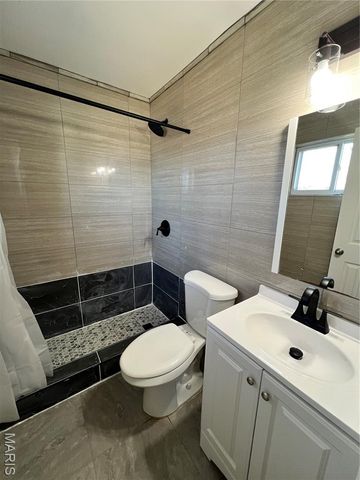 2010 Cordoba Drive, Florissant, MO 63033