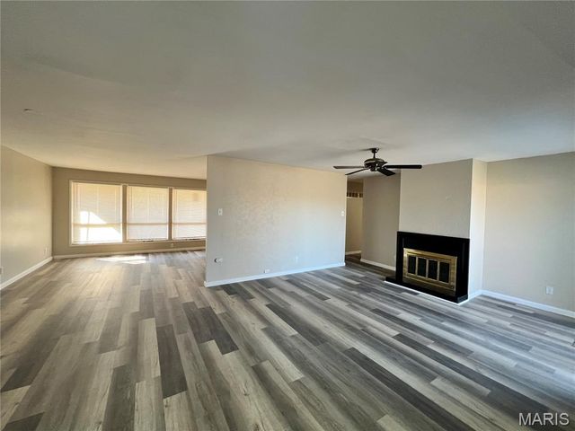 2010 Cordoba Drive, Florissant, MO 63033