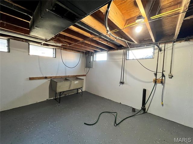 2010 Cordoba Drive, Florissant, MO 63033