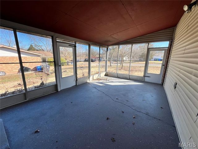 2010 Cordoba Drive, Florissant, MO 63033