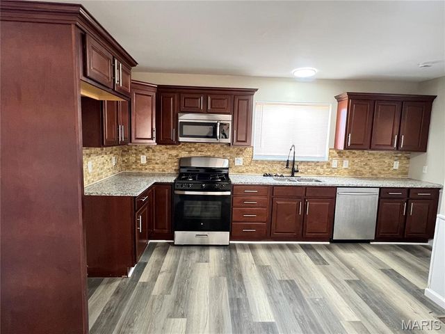 2010 Cordoba Drive, Florissant, MO 63033