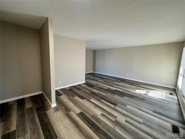 2010 Cordoba Drive, Florissant, MO 63033