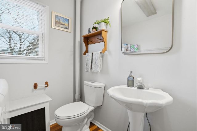 418 E 10TH AVE, Conshohocken, PA 19428