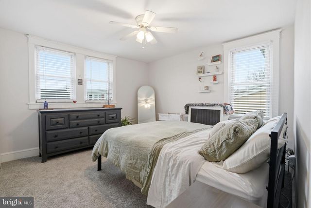 418 E 10TH AVE, Conshohocken, PA 19428