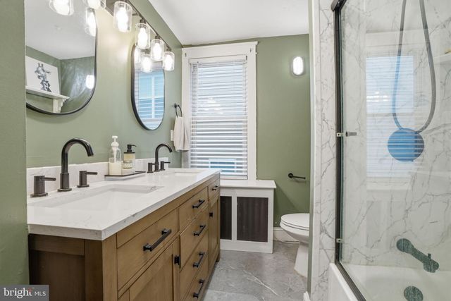 418 E 10TH AVE, Conshohocken, PA 19428