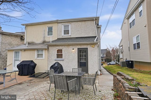 418 E 10TH AVE, Conshohocken, PA 19428