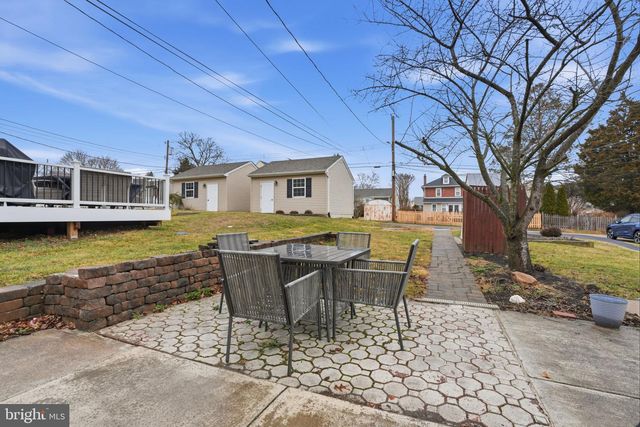 418 E 10TH AVE, Conshohocken, PA 19428