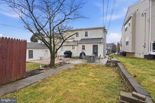 418 E 10TH AVE, Conshohocken, PA 19428