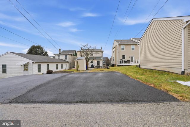 418 E 10TH AVE, Conshohocken, PA 19428