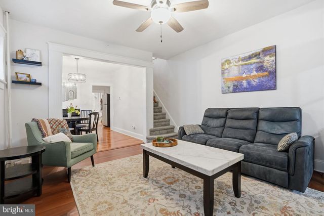 418 E 10TH AVE, Conshohocken, PA 19428