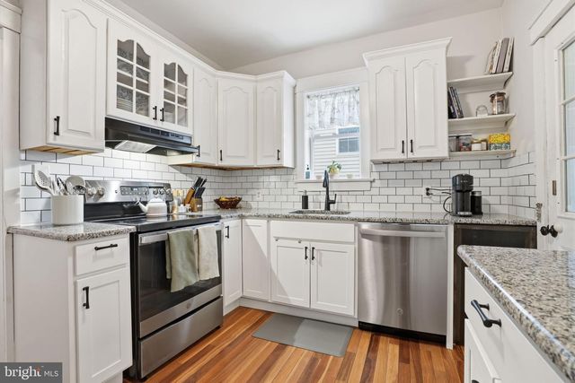 418 E 10TH AVE, Conshohocken, PA 19428