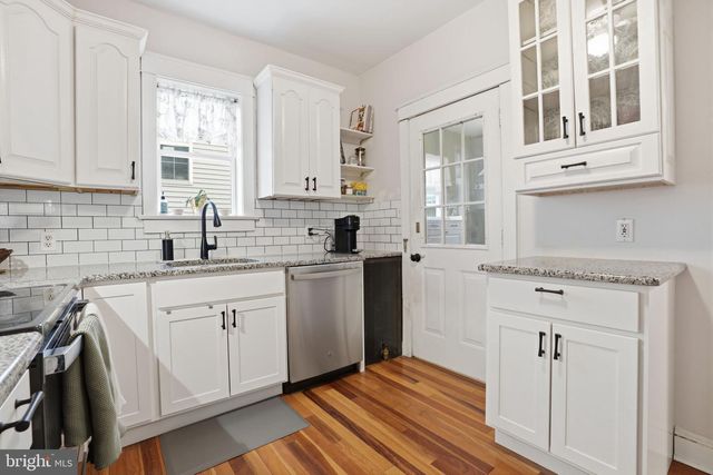 418 E 10TH AVE, Conshohocken, PA 19428