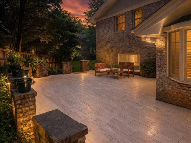 528 Old Tucker Road, Stone Mountain, GA 30087