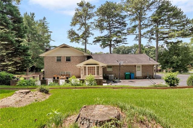 528 Old Tucker Road, Stone Mountain, GA 30087