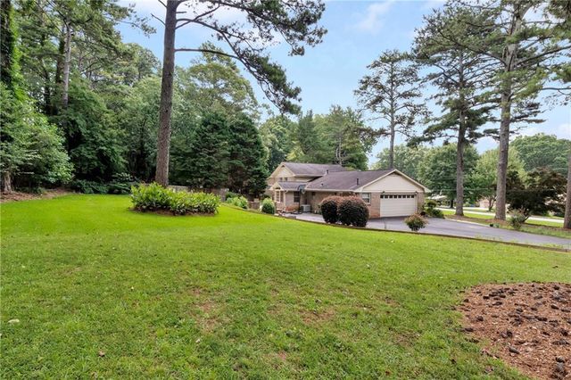 528 Old Tucker Road, Stone Mountain, GA 30087