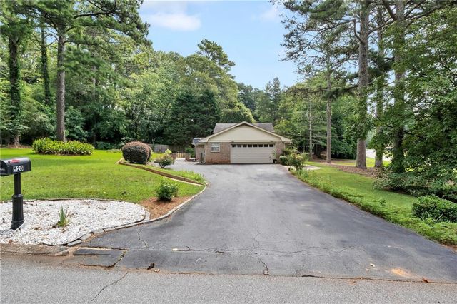 528 Old Tucker Road, Stone Mountain, GA 30087