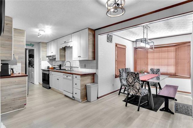528 Old Tucker Road, Stone Mountain, GA 30087