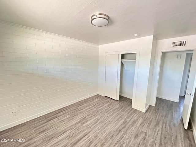 4939 E WILLETTA Street 2, Phoenix, AZ 85008