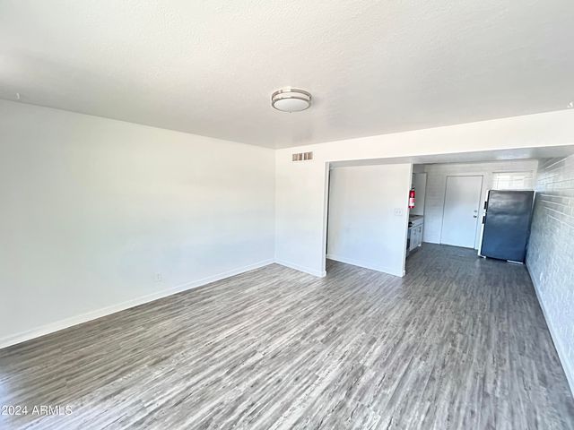 4939 E WILLETTA Street 2, Phoenix, AZ 85008