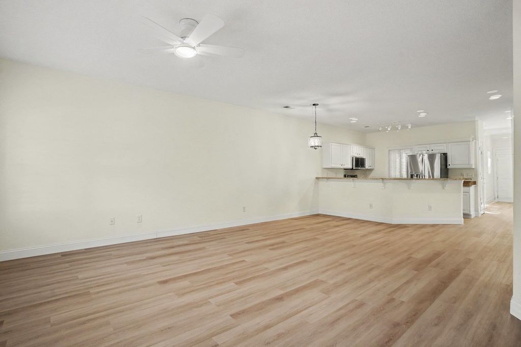 5046 Glenbrook Dr Apt 101, Myrtle Beach, SC 29579 — photo 4