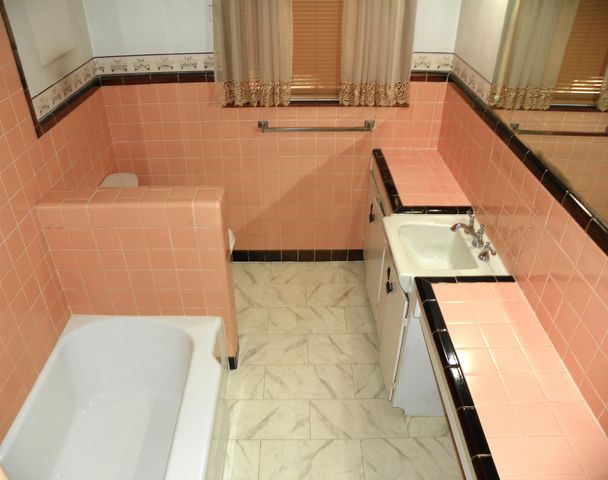 214 N Brookside Parkway, Wichita, KS 67208