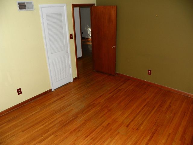 214 N Brookside Parkway, Wichita, KS 67208