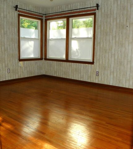 214 N Brookside Parkway, Wichita, KS 67208
