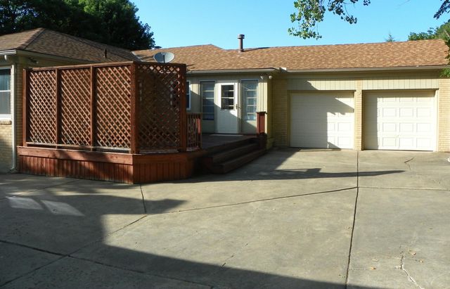 214 N Brookside Parkway, Wichita, KS 67208