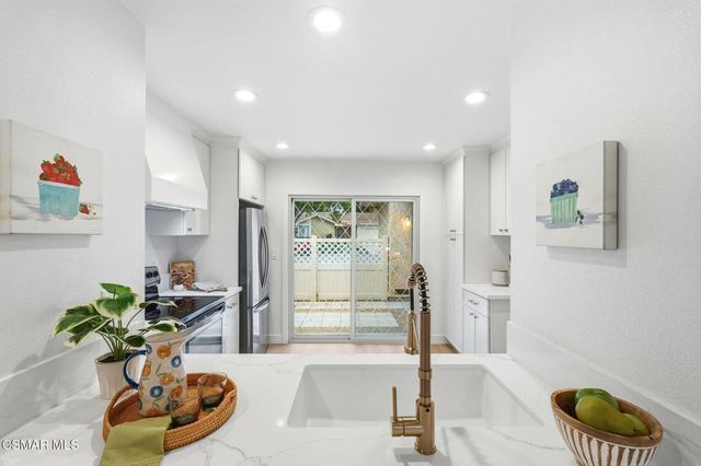 15103 Village 15, Camarillo, CA 93012