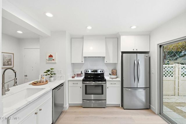 15103 Village 15, Camarillo, CA 93012