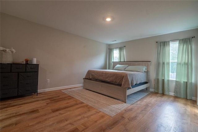 735 Walnut Creek Circle, Pendergrass, GA 30567