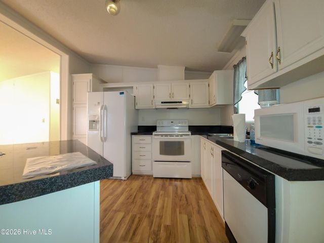 1800 Nottingham Circle SW, Ocean Isle Beach, NC 28469