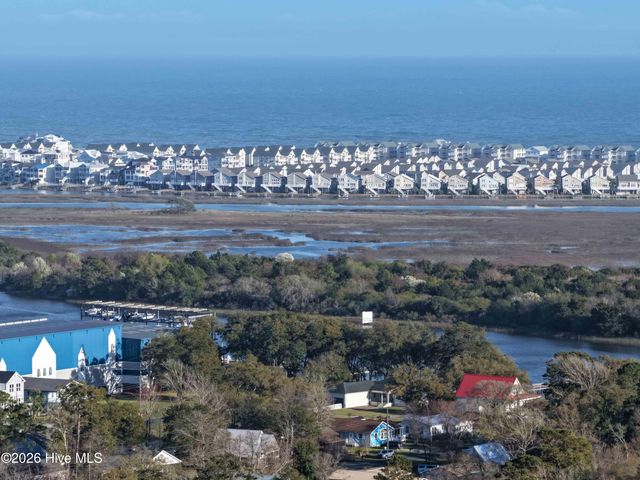 1800 Nottingham Circle SW, Ocean Isle Beach, NC 28469