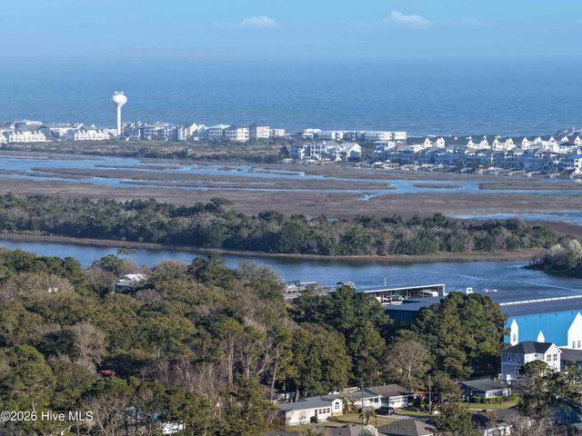 1800 Nottingham Circle SW, Ocean Isle Beach, NC 28469