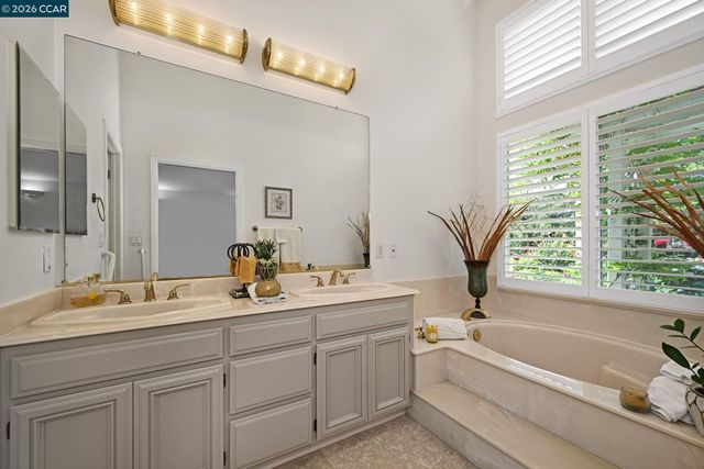 23 Verbena Ct, San Ramon, CA 94582