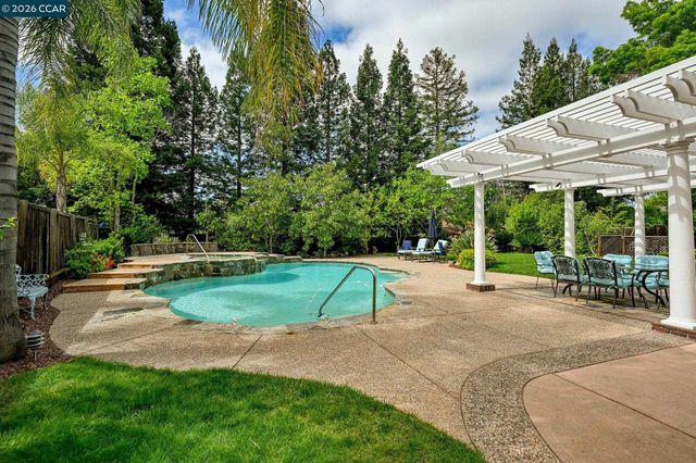 23 Verbena Ct, San Ramon, CA 94582