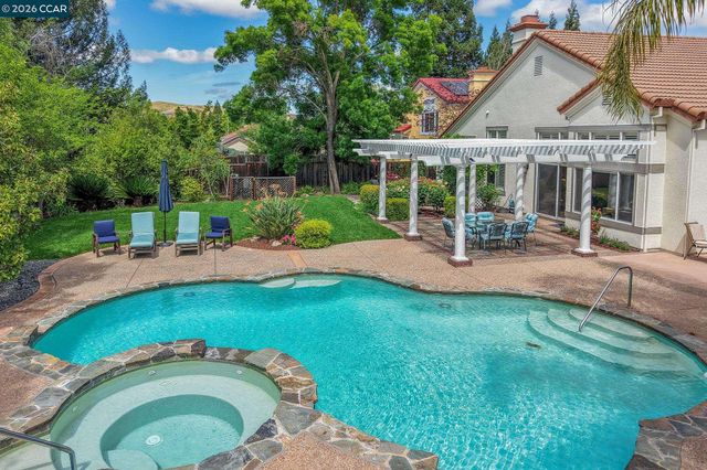 23 Verbena Ct, San Ramon, CA 94582