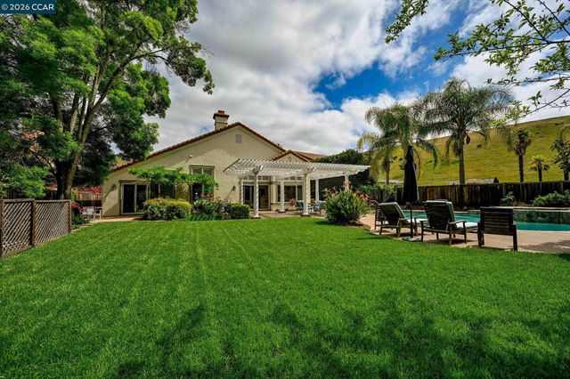 23 Verbena Ct, San Ramon, CA 94582