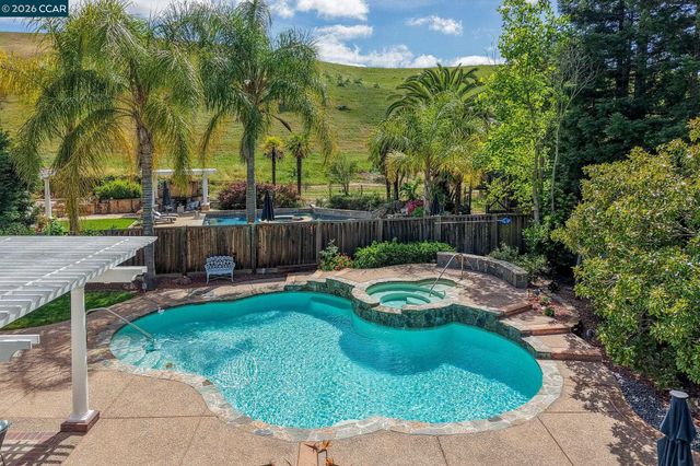 23 Verbena Ct, San Ramon, CA 94582
