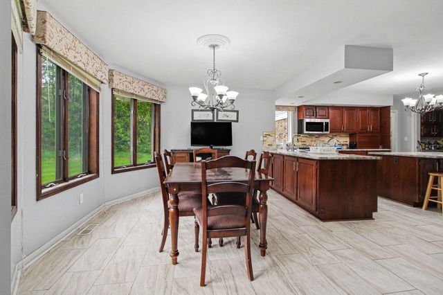 5026 Arbor Valley Lane, Ann Arbor, MI 48105
