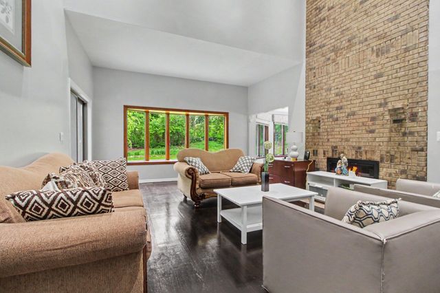 5026 Arbor Valley Lane, Ann Arbor, MI 48105