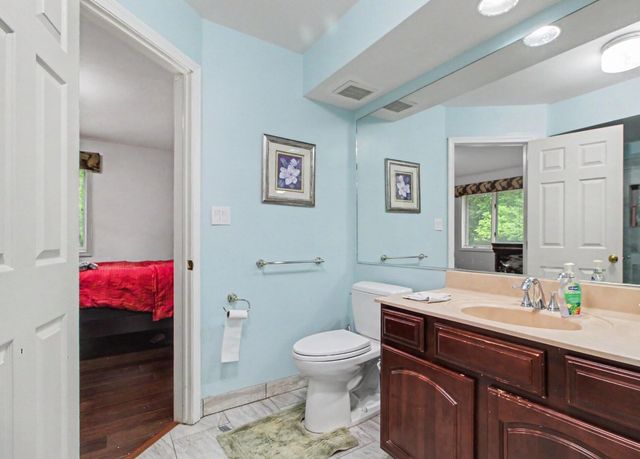5026 Arbor Valley Lane, Ann Arbor, MI 48105